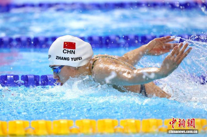 张雨霏新加坡世锦赛摘银