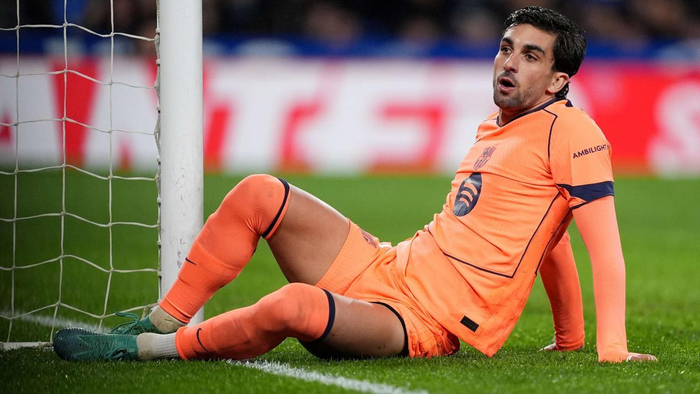 巴萨今夏出售费兰·托雷斯与卡萨多以补强阵容