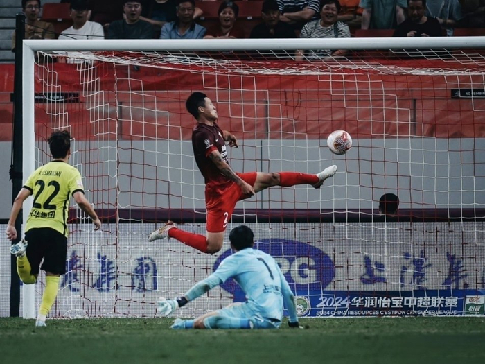 费利佩替补戴帽西海岸惨败蓉城 郑智执教面临十