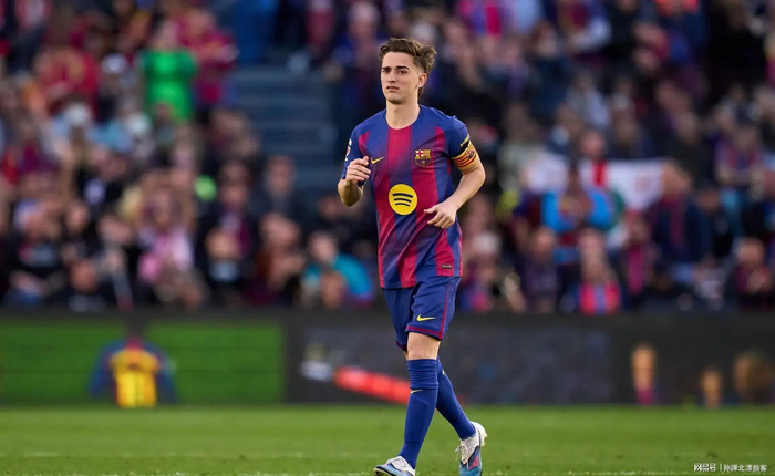巴萨伤病危机下逆袭西甲领跑