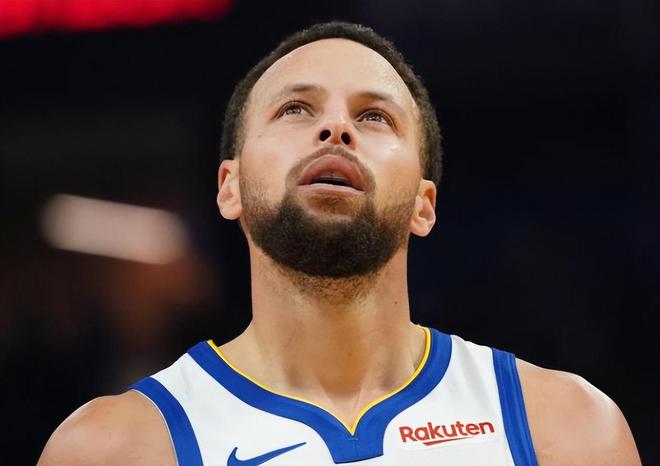 雷霆稳居榜首东契奇鲍尔获周最佳，库里登顶历