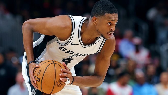 文班亚马脑震荡或缺席多场季后赛 马刺防守遭遇